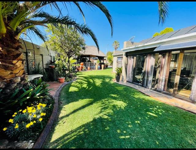 3 BEDROOM HOUSE FOR SALE IN ALBEMARLE